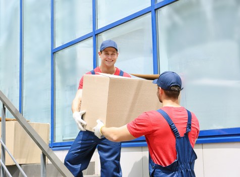 Moving truck in Wimbledon ready for a local residential relocation